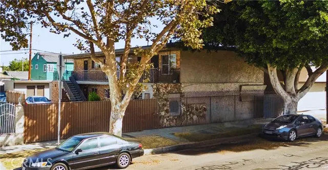 Compton, CA 90221,4623 Compton Blvd