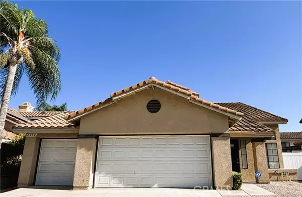 2958 Hampshire Cir, Corona, CA 92879