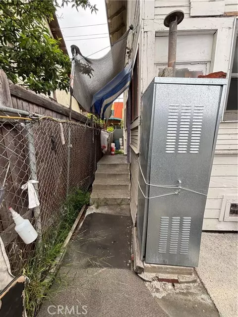 Los Angeles, CA 90011,418 East 40th Place