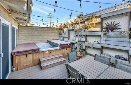 Huntington Beach, CA 92648,222 19th