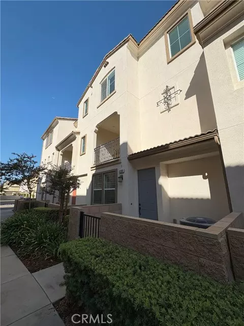 Eastvale, CA 91752,6388 Pictor