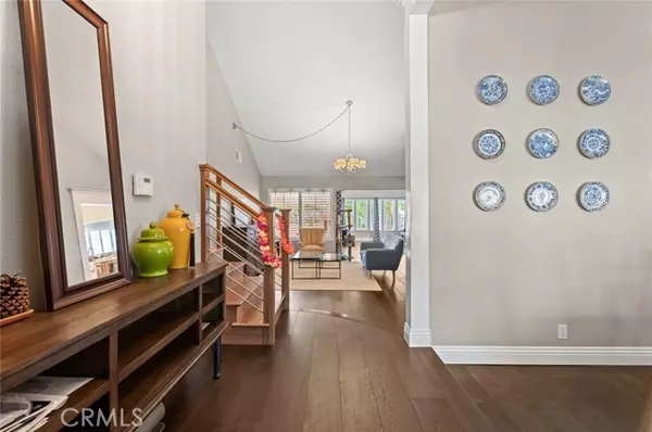 Fullerton, CA 92831,2073 Smokewood