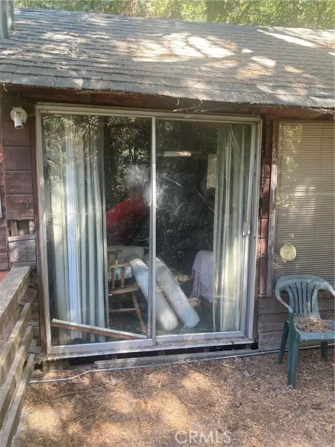 Crestline, CA 92325,1108 Jupiter Way