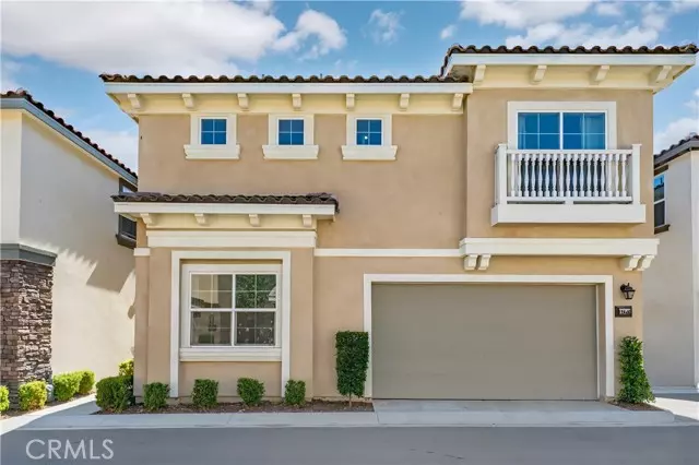 Chino, CA 91710,13846 Farmhouse