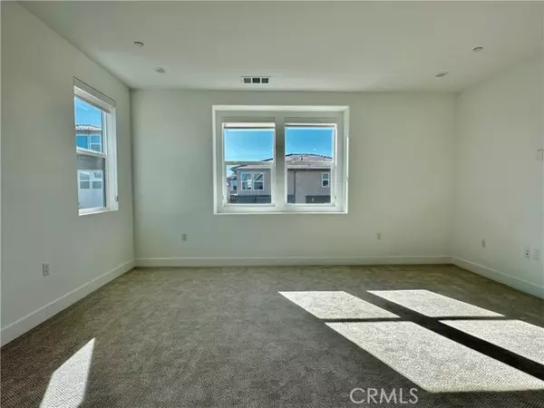 Irvine, CA 92618,101 Stockholm