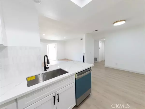 Yorba Linda, CA 92887,6208 Hartford