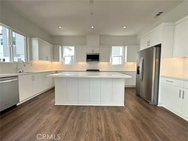 Anaheim, CA 92805,1723 W Cara Dr