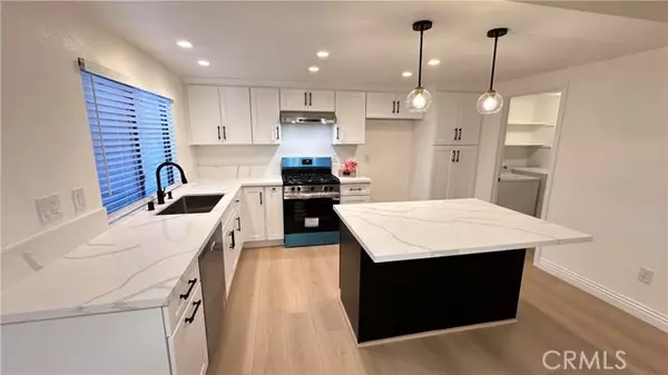 Corona, CA 92882,1472 Camelot Drive