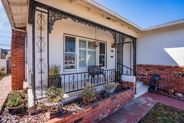 254 Douglas Avenue, Oxnard, CA 93030