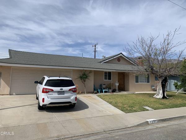 1227 Maple Street, Santa Paula, CA 93060