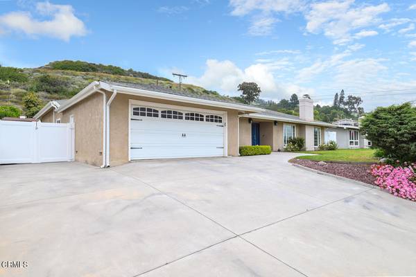 1009 Mesa Drive, Camarillo, CA 93010