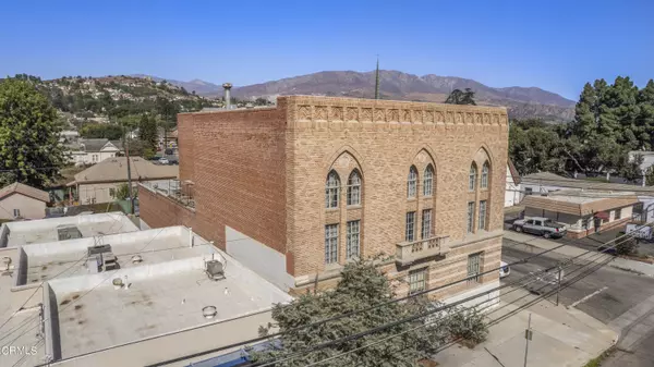 Santa Paula, CA 93060,102 North 7th St Street