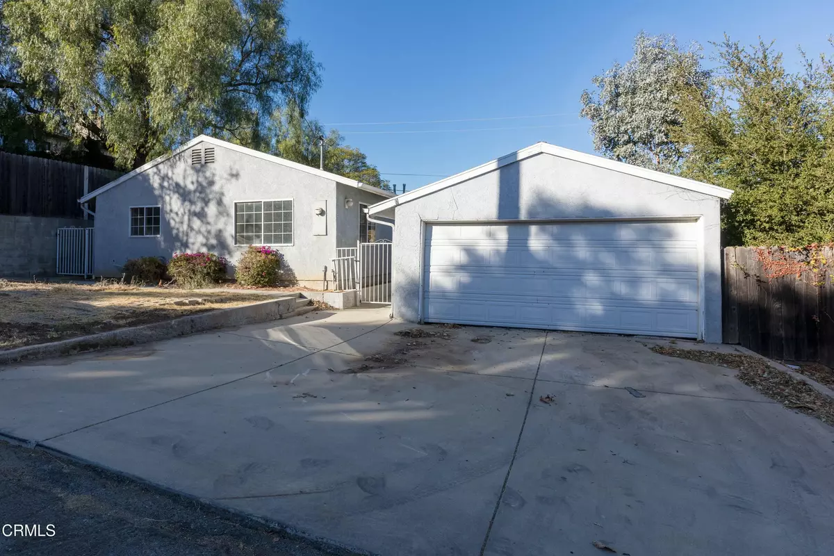 Simi Valley, CA 93063,6015 Peppertree Lane