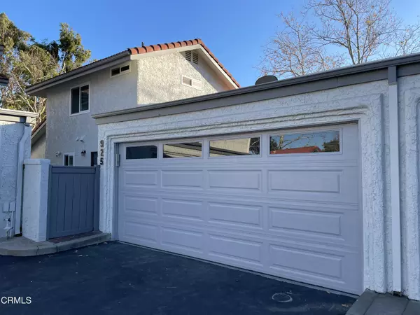 Oak Park, CA 91377,925 Quarterhorse Lane