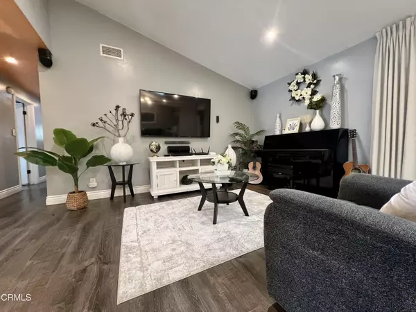 16041 Jersey Street, Granada Hills, CA 91344