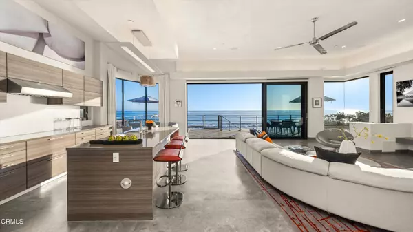 Ventura, CA 93001,6768 Breakers Way