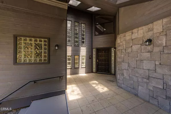 Oak View, CA 93022,10980 North Ventura Avenue