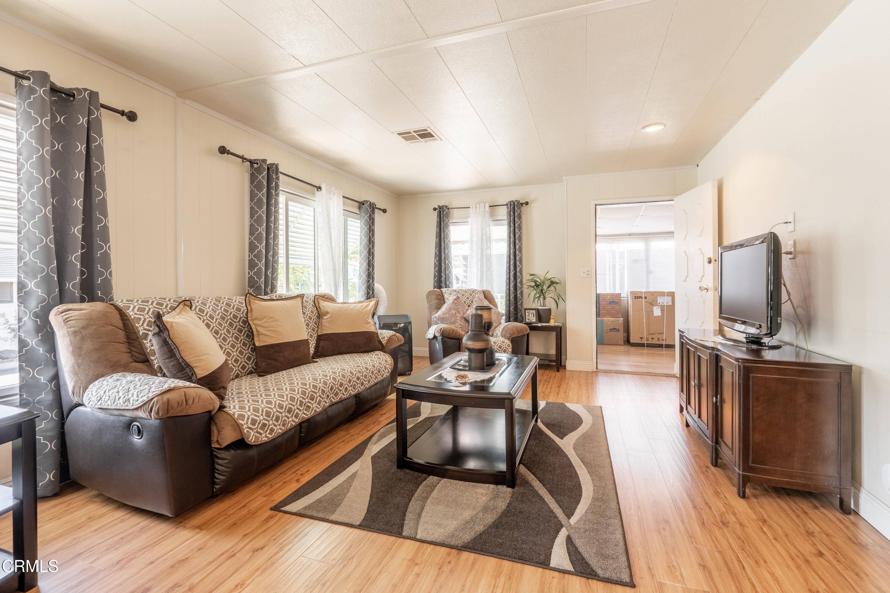 Ojai, CA 93023,950 Woodland Avenue