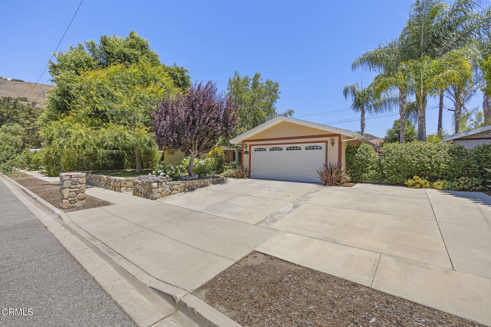Ojai, CA 93023,1687 Kenewa Street