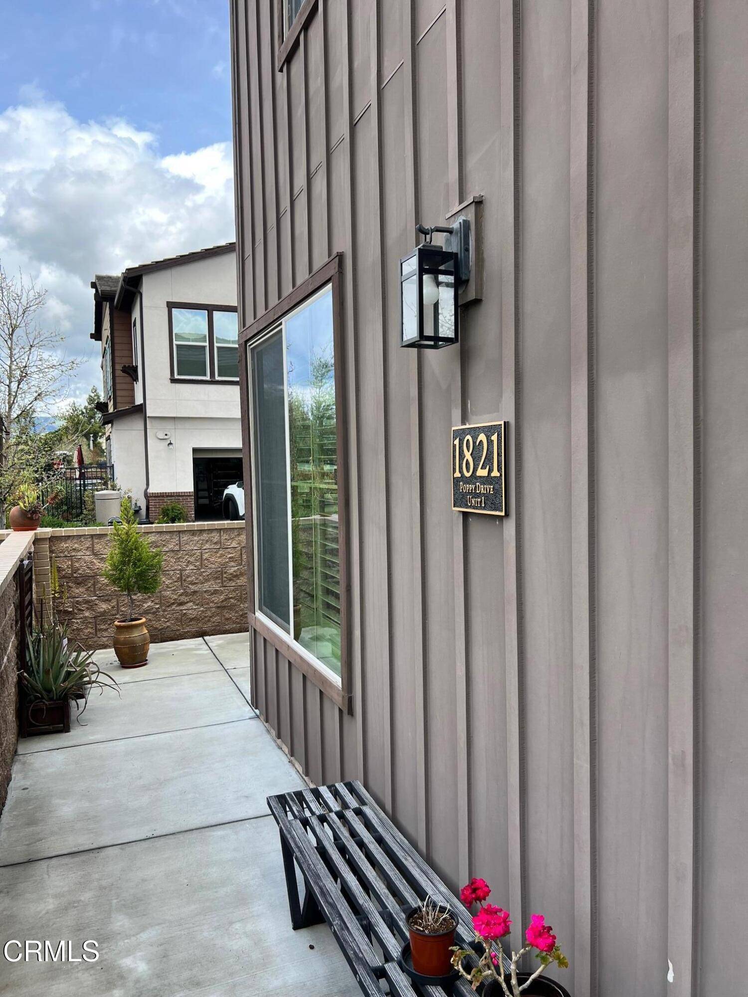 Simi Valley, CA 93065,1821 Poppy Drive