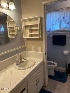 Ventura, CA 93003,1323 Bluebird Avenue