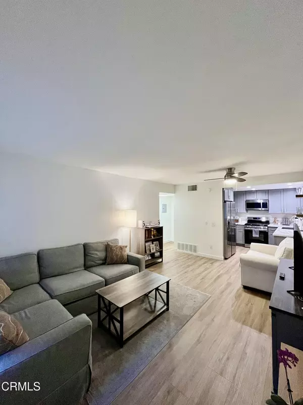 Thousand Oaks, CA 91362,1342 East Hillcrest Drive
