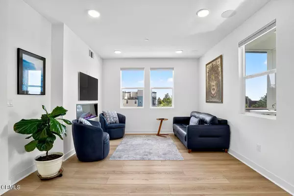 Ventura, CA 93001,1230 East Thompson Boulevard