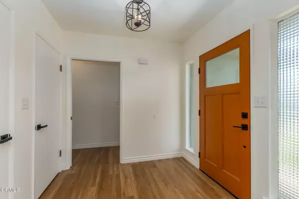Santa Paula, CA 93060,963 La Vuelta Place