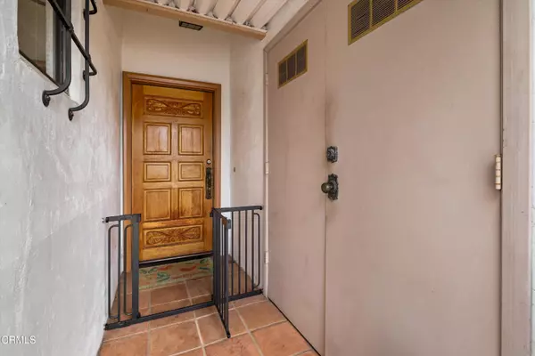 Santa Barbara, CA 93103,521 East Anapamu Street