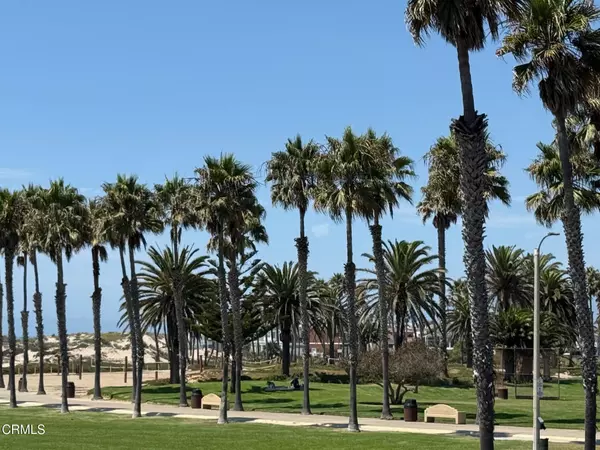 Oxnard, CA 93035,920 CATAMARAN Street