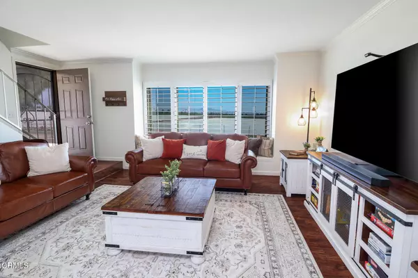 Ventura, CA 93003,1501 Raccoon Court