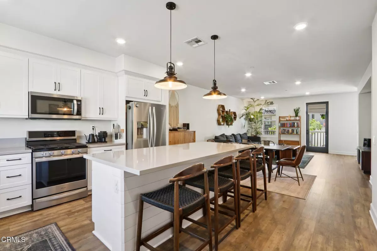 Camarillo, CA 93010,323 Solares Street