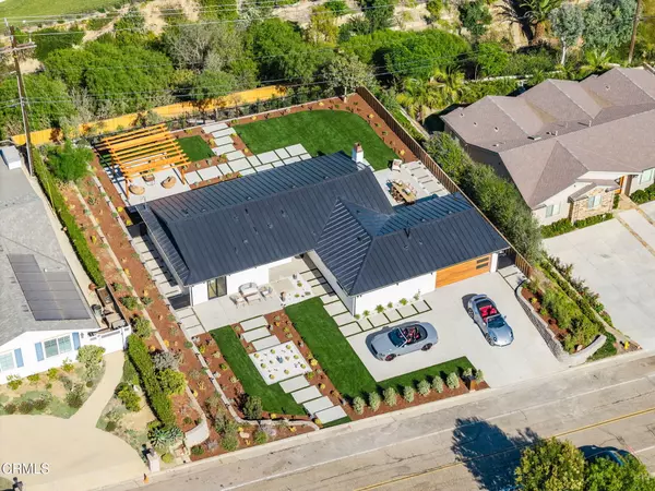 Ventura, CA 93003,978 Colina Vista