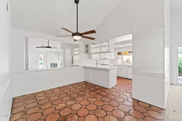 Ventura, CA 93003,5148 Teton Lane