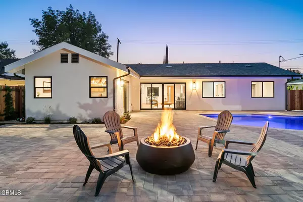 West Hills, CA 91304,7932 Woodlake Avenue