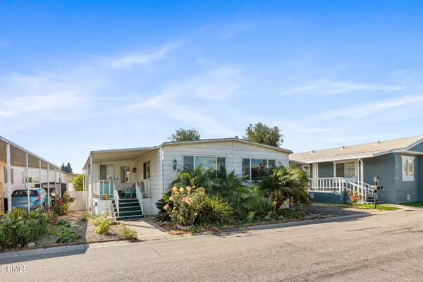 Ventura, CA 93004,33 Heather Way