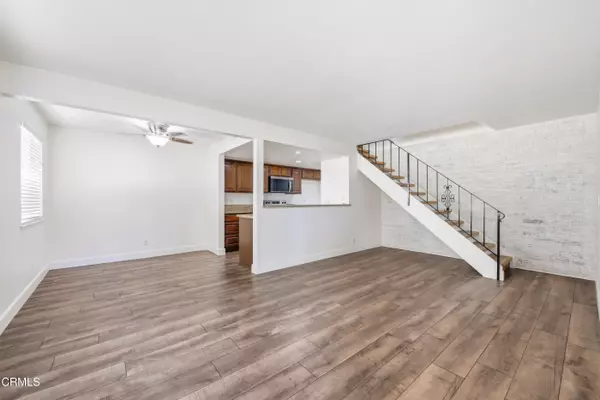 Ventura, CA 93003,1210 Carlsbad Place