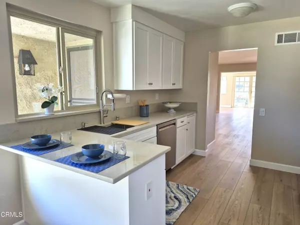 Camarillo, CA 93012,4112 Village 4