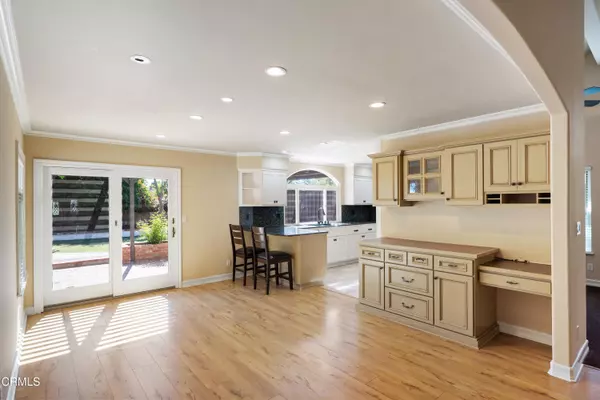 Ventura, CA 93004,9116 Neath Street