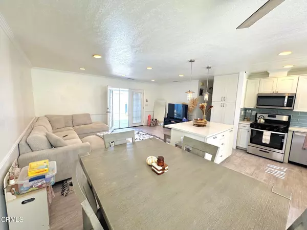 Port Hueneme, CA 93041,2633 Captains Avenue