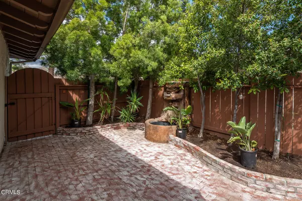 Westlake Village, CA 91361,1129 Glenbridge Circle