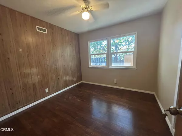 Los Angeles, CA 91304,20955 Saticoy Street