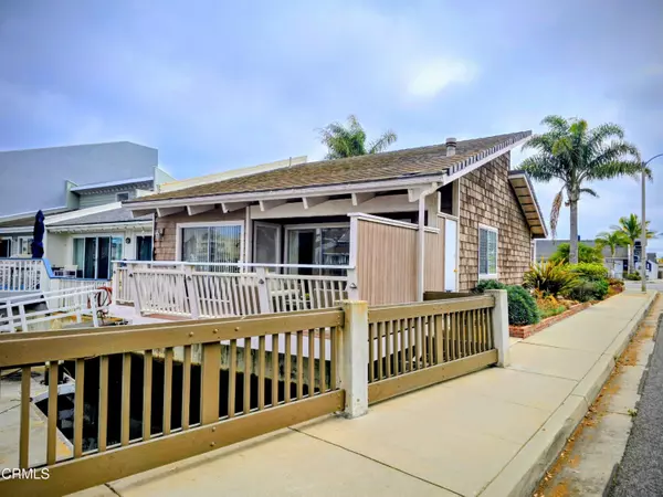 Oxnard, CA 93035,4625 Falkirk Bay