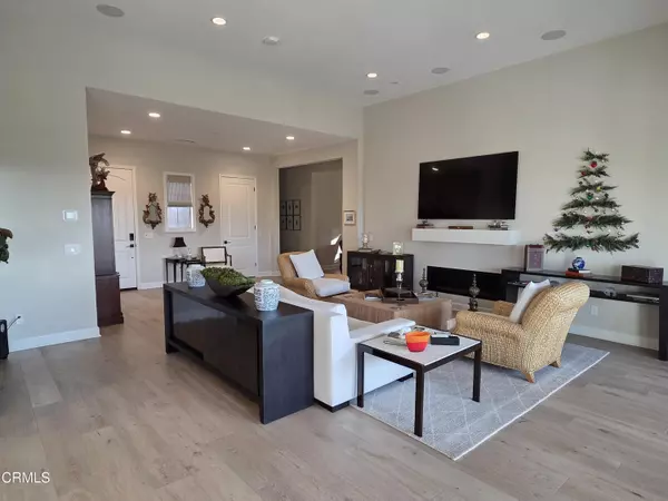 Camarillo, CA 93012,2493 Presley Court