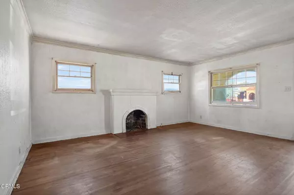 Ventura, CA 93001,216 East Lewis Street