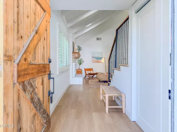 Oxnard, CA 93035,4954 Dolphin Way