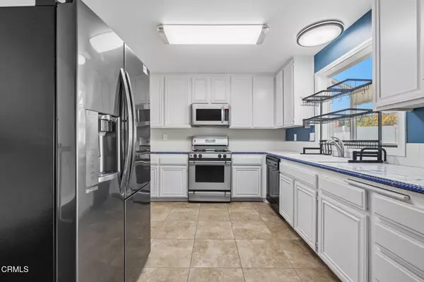 Oxnard, CA 93035,2611 Kelp Street