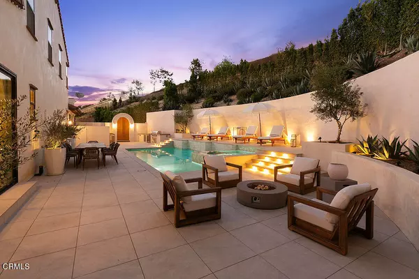 Thousand Oaks, CA 91362,2417 East Hillcrest Drive