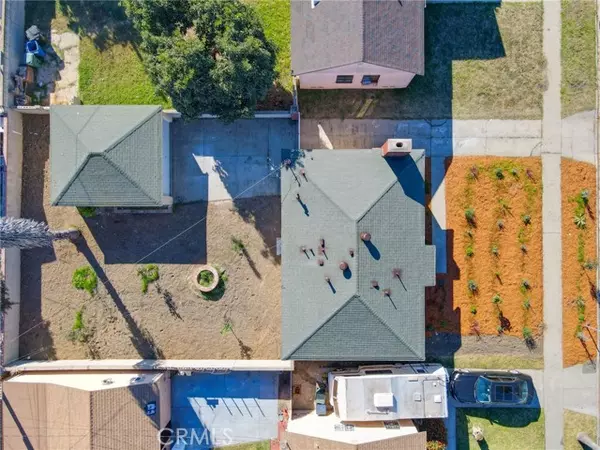 Los Angeles, CA 90059,12208 Compton Avenue