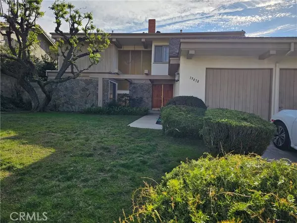 Porter Ranch, CA 91326,19438 Pine Valley Avenue